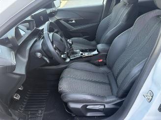 Peugeot 208 GT LINE picture 6