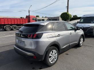 Vaurioauto  passenger cars Peugeot 3008 AUTOMAAT 2019/2