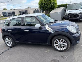 Vaurioauto  passenger cars Mini Countryman  2013/4