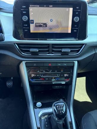 Volkswagen T-Roc  picture 12