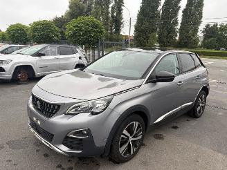 Coche accidentado Peugeot 3008  2018/6