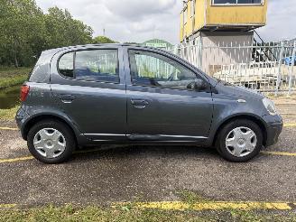 Toyota Yaris 1.0 VVT-i S-Line MMT AUTOMAAT picture 5