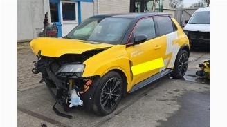 Dezmembrări autoturisme Renault 4 5 E-Tech electric, Hatchback 5-drs, 2024 52 kWh 2024/11