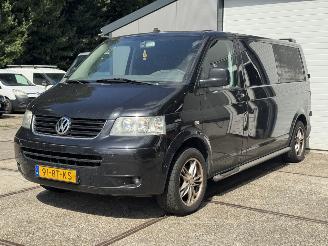 damaged passenger cars Volkswagen Transporter 2.5 TDI Automaat Dynamo defect! 2005/1