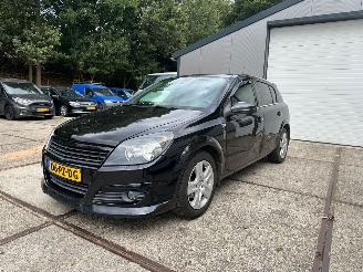 Unfallwagen Opel Astra 1.8 Sport Rijdbaar! 2005/1