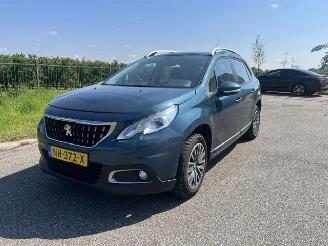 Voiture accidenté Peugeot 2008 Blue lion edition AUTOMAAT 2017/3