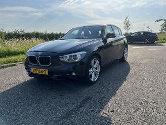 krockskadad bil auto BMW 1-serie 114i EDE High Executive 2014/5