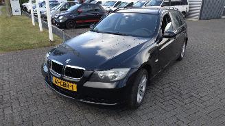 Schadeauto BMW 3-serie 318i Touring nette goed rijdende auto met weinig schade! 2008/1
