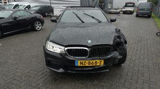Coche accidentado BMW 5-serie 520d Touring High execut M-sport Pano Super mooie auto!! 2017/1