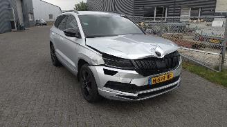 Schadeauto Skoda Karoq 1.5 Autom Sportline dealer auto supernetjes! 2019/1