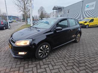 Volkswagen Polo 1.4 tdi luxe uitvoering weinig schade picture 5