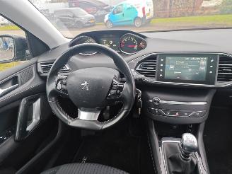 Peugeot 308 1.2 e-thp bleu lion ex. mooie auto lichte schade ijdbaar picture 9