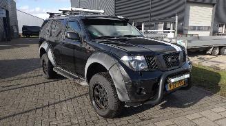 Auto incidentate Nissan Path-finder 2.5 DCI BAD ASS Edition Grijs kenteken beest van een auto 2007/1