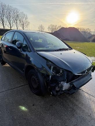 Citroën C4  picture 2