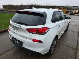 Hyundai I-30 i30 (PDEB5/PDEBB/PDEBD/PDEBE), Hatchback, 2016 1.0 T-GDI 12V picture 6