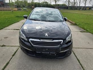 Uttjänta bilar auto Peugeot 308 308 (L3/L8/LB/LH/LP), Hatchback 5-drs, 2013 / 2021 1.2 12V VTi PureTech 82 2015/4