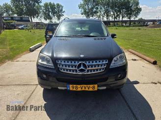 demontáž osobní automobily Mercedes ML ML II (164/4JG), SUV, 2005 / 2011 3.0 ML-320 CDI 4-Matic V6 24V 2008/1