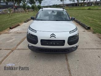 demontáž osobní automobily Citroën C4 cactus C4 Cactus (0B/0P), Hatchback 5-drs, 2014 1.2 PureTech 82 12V 2016/8