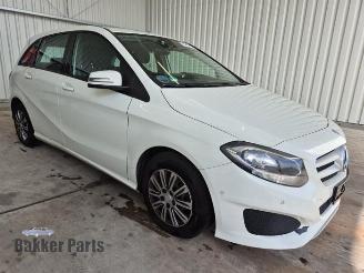 krockskadad bil auto Mercedes B-klasse B (W246/W242), Hatchback, 2011 / 2018 1.5 B-180 CDI,d 16V 2014/12
