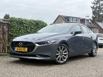 Damaged car Mazda 3 2.0 E HYBRIDE 150 PK SPORT 06-11-2023 2023/11