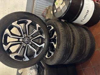 Auto incidentate Toyota Yaris Cross 17 INCH RGINELE SPORTWIELEN 2024/8