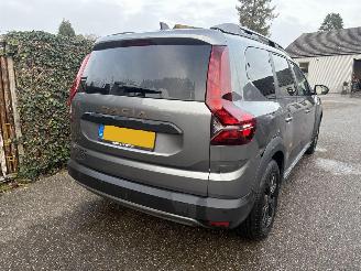 Dacia Jogger AUTOMAAT 1.6 Hybrid 140 Extreme 7 persoons picture 4