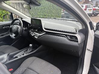 Toyota CH-R 1.8 Hybrid Active AUTOMAAT 148PK picture 12