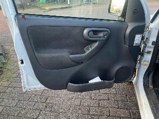 Opel Combo 1.3 CDTI picture 20