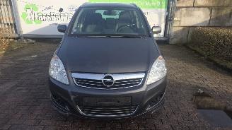 Unfallwagen Opel Zafira Automaat 2011/7