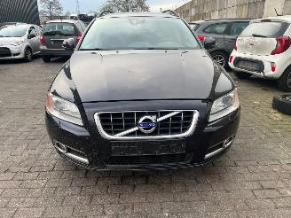 Auto incidentate Volvo V-70 1.6 T4 16V Combi/o  Benzine 1.596cc 132kW (179pk) FWD 2010-10/2015-12 (BW48) B4164T 2012/7