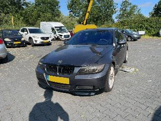 BMW 3-serie 320i 16V Sedan 4Dr Benzine 1.995cc picture 3