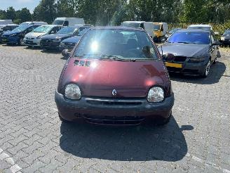 Auto incidentate Renault Twingo 1.2 16V Hatchback 2Dr Benzine 1 149cc 55kW 2003/1