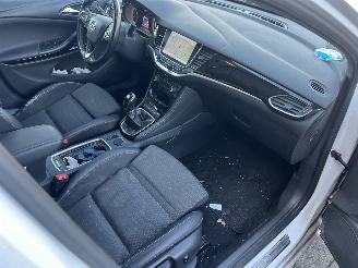 Opel Astra SPORTS TOURER+ 1.6 CDTI picture 20