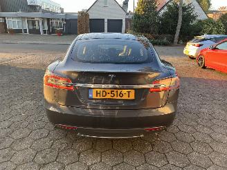 Tesla Model S 85D Base FREE SUPERCHARGE picture 4