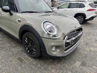 Mini Cooper 1.5 Pepper picture 5
