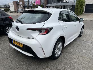 Toyota Corolla 1.8 HYBRID ACTIVE picture 3