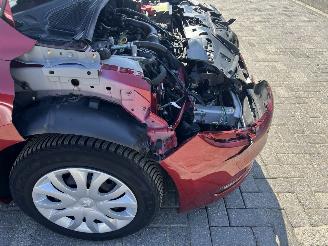Renault Clio 0.9 TCe Limited picture 12