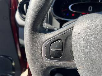 Renault Clio 0.9 TCe Limited picture 17