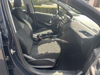 Peugeot 2008 1.2 PURETECH BLUE LION picture 27