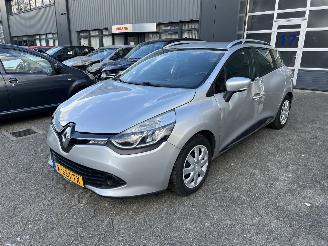 uszkodzony samochody osobowe Renault Clio 0.9 TCe  Dynamique 2015/2