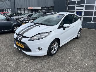 skadebil auto Ford Fiesta 1.25 Trend 2009/6