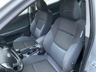 Hyundai I-30 1.6 CVVT 16V Combi/o  Benzine 1.591cc 93kW (126pk) FWD 2008-02/2012-06 (F5P6; F5PA; F5PE; F5PI) G4FCG picture 11