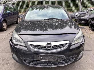 Opel Astra Astra J (PC6/PD6/PE6/PF6), Hatchback 5-drs, 2009 / 2015 1.6 Turbo 16V picture 1