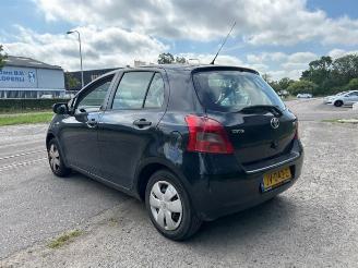 Toyota Yaris Yaris II (P9), Hatchback, 2005 / 2014 1.0 12V VVT-i picture 3