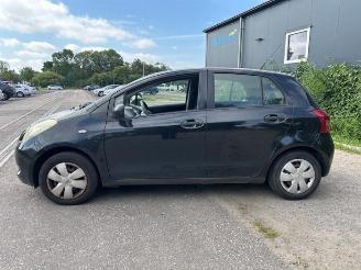 Toyota Yaris Yaris II (P9), Hatchback, 2005 / 2014 1.0 12V VVT-i picture 6