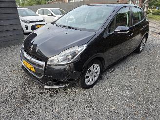 Peugeot 208 1.2 PureTech Active picture 6