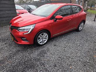 uszkodzony samochody osobowe Renault Clio 1.0 TCe Bi-Fuel Zen 2020/8