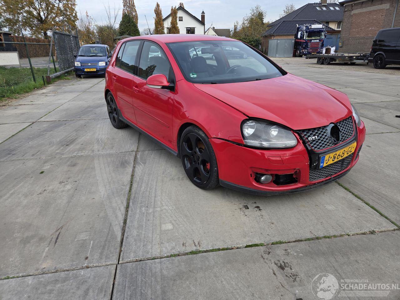Volkswagen Golf 2.0 TFSI GTI
