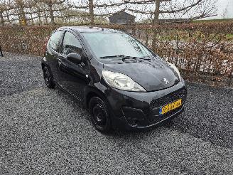Auto incidentate Peugeot 107 Access Accent 2013/8