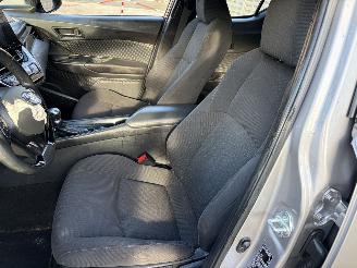 Toyota C-HR 1.8i - 16V HYBRID picture 8